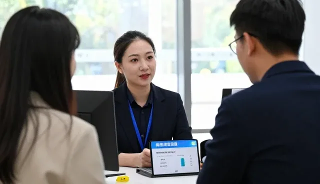 智能办公套装在渠道分销中的性能表现与适用场景